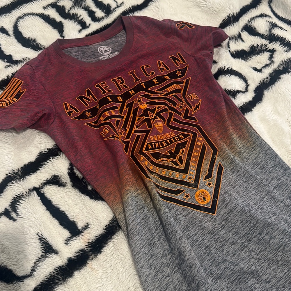 American fighter size small shirt